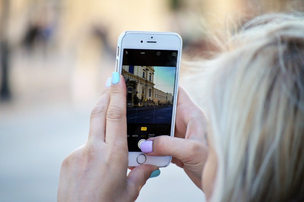 Poste spontanément du contenu sur Instagram, cela te rendra plus authentique et t'aidera à créer un lien de confiance avec ta communauté.